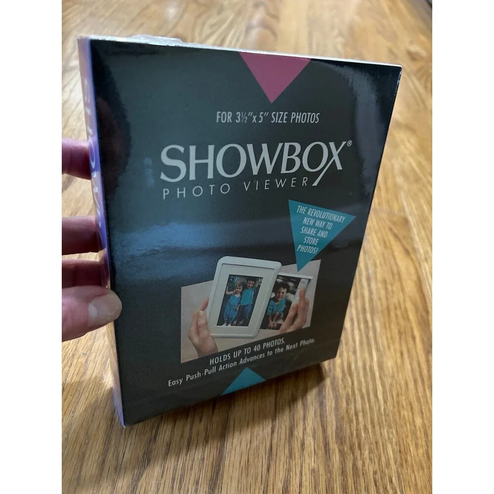 Showbox Photo Holder